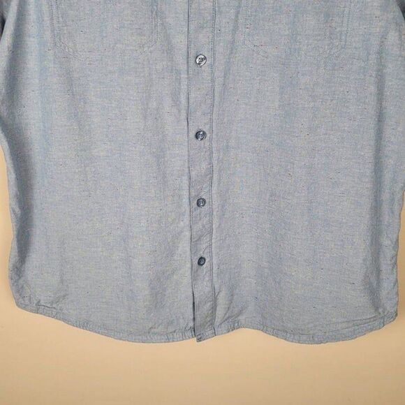 Columbia Size XL Short Sleeve Button Up Shirt Blue With Multicolor Threads - Picture 5 of 12